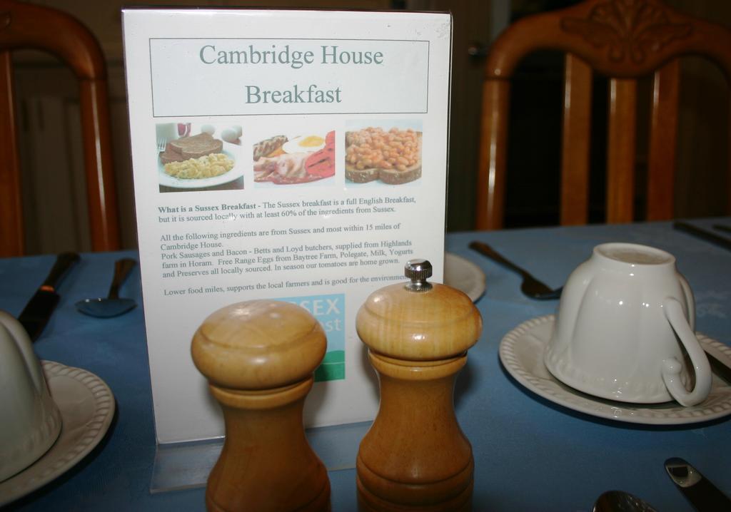 Cambridge House Guest House Eastbourne Ngoại thất bức ảnh